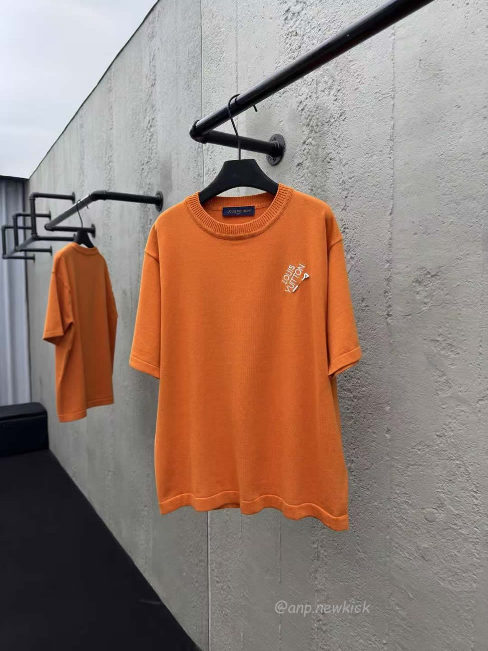 Louis Vuitton Pin Knit Short Sleeve Embroidered Logo Orange T Shirt (7) - www.newkick.org Louis Vuitton Pin Knit Short Sleeve Embroidered Logo Orange T Shirt (7) - www.newkick.org