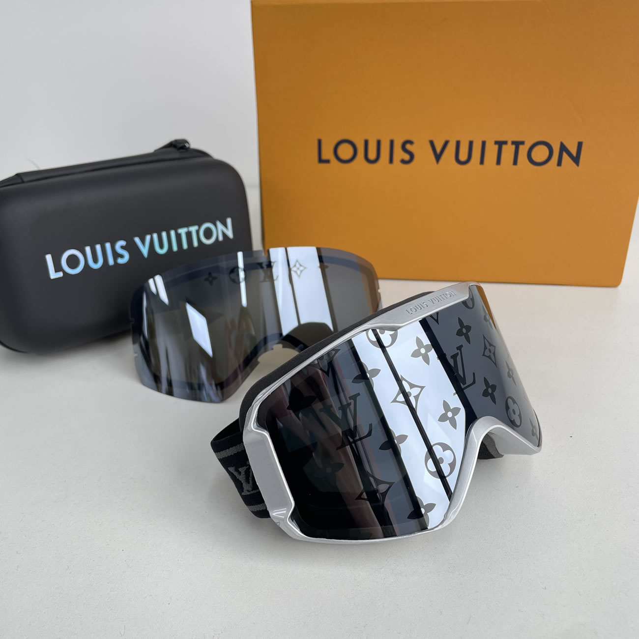 Louis Vuitton Lv Ski Mask Yellow Blue Black Pink Silvery White (19) - www.newkick.org Louis Vuitton Lv Ski Mask Yellow Blue Black Pink Silvery White (19) - www.newkick.org