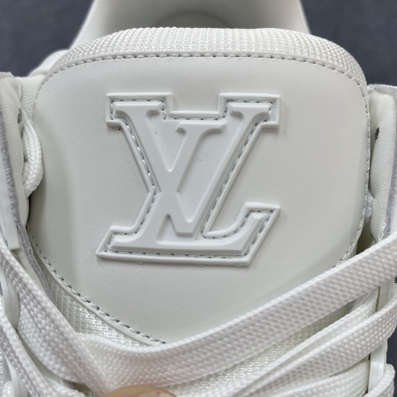 Louis Vuitton White Monochrome Louis Vuitton Lv Trainer White Black (5) - www.newkick.org Louis Vuitton White Monochrome Louis Vuitton Lv Trainer White Black (5) - www.newkick.org