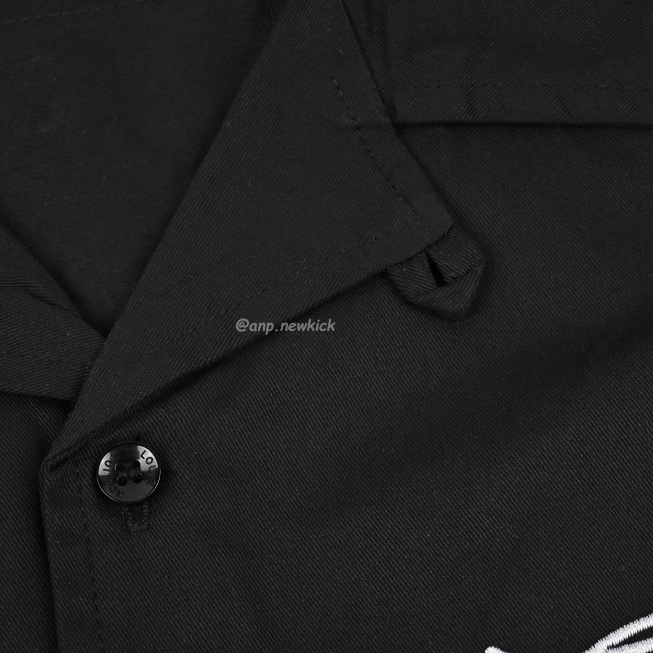 Louis Vuitton 1v 24ss Embroidered Short Sleeved Shirts On The Banks Of The Bridge Seine River (6) - www.newkick.org Louis Vuitton 1v 24ss Embroidered Short Sleeved Shirts On The Banks Of The Bridge Seine River (6) - www.newkick.org