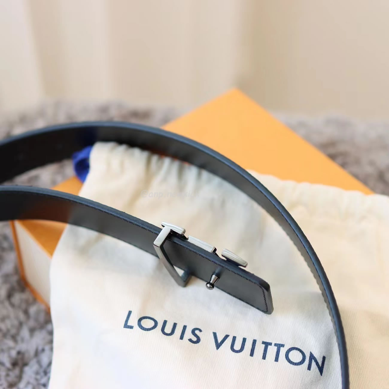 Louis Vuitton Reversible Belt Initiales Monogram Eclipse Reverse 40mm Gray M0285t (6) - www.newkick.org Louis Vuitton Reversible Belt Initiales Monogram Eclipse Reverse 40mm Gray M0285t (6) - www.newkick.org