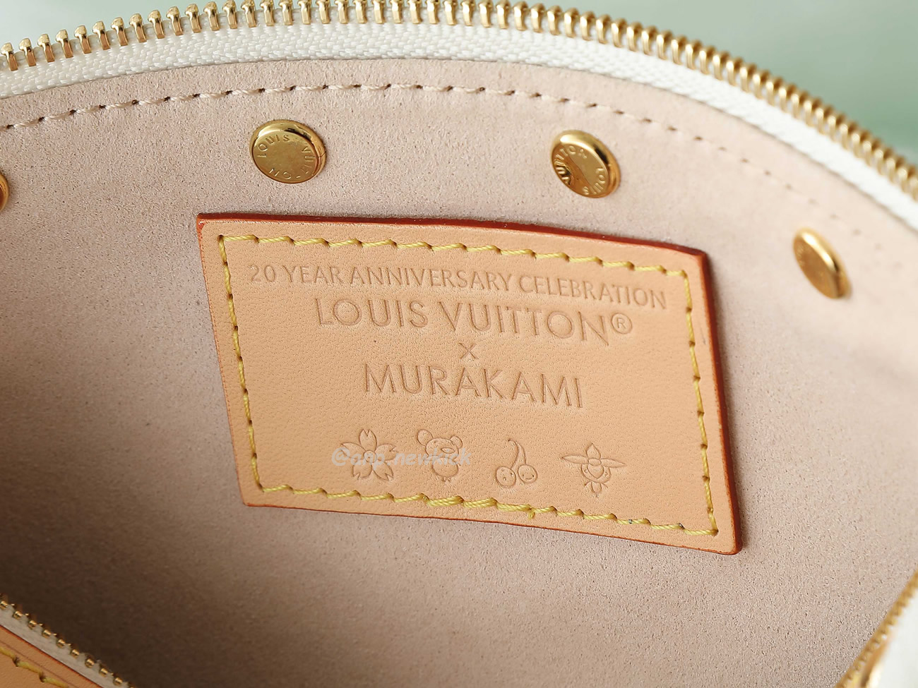 Louis Vuitton X Takashi Murakami Pochette Accessoires White Multicolored M13404 (12) - www.newkick.org Louis Vuitton X Takashi Murakami Pochette Accessoires White Multicolored M13404 (12) - www.newkick.org