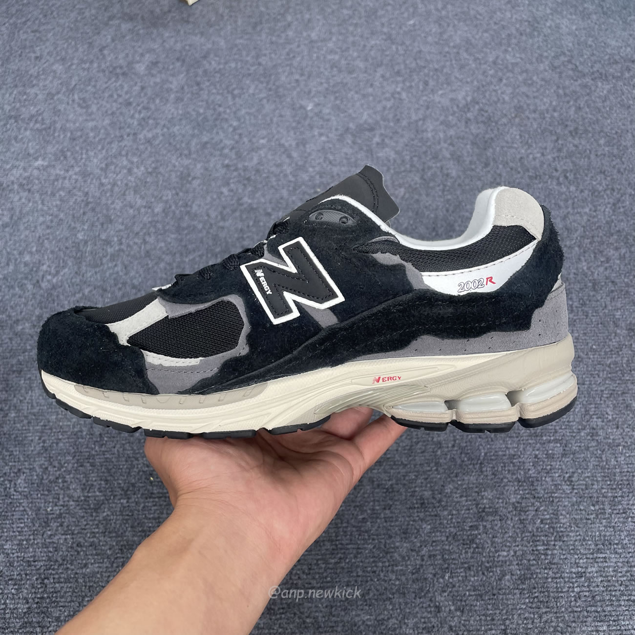 New Balance 2002r Protection Pack Black Grey M2002rdj (7) - www.newkick.org New Balance 2002r Protection Pack Black Grey M2002rdj (7) - www.newkick.org