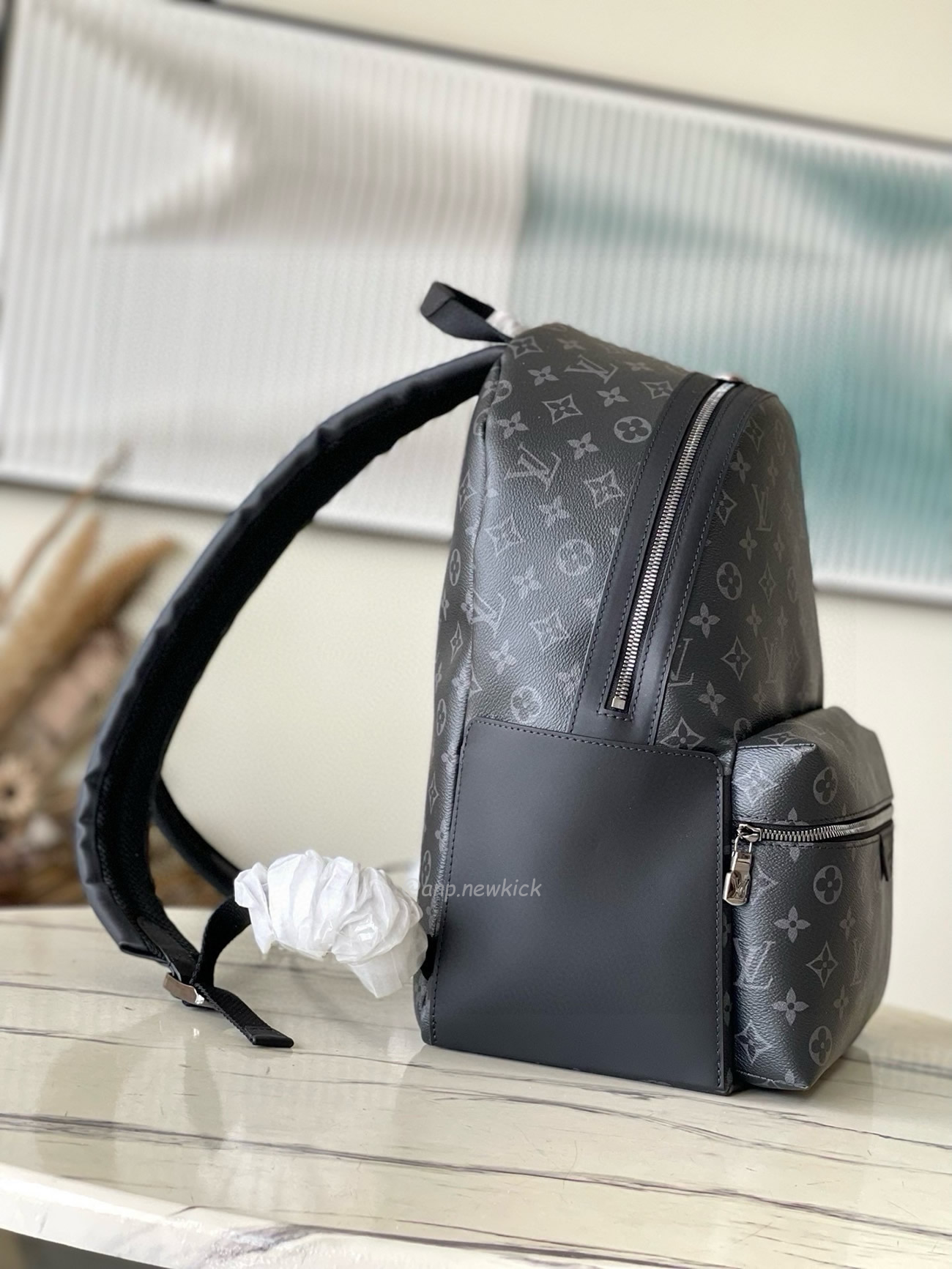 Louis Vuitton Discovery Pm Knapsack M22558 (5) - www.newkick.org