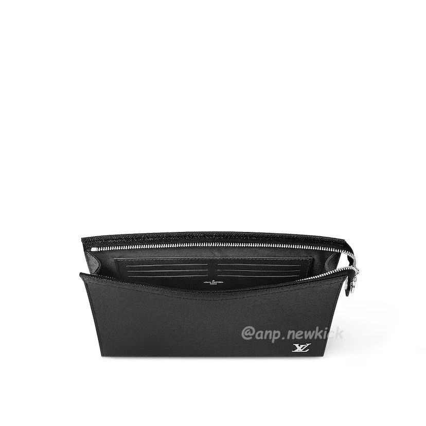 Louis Vuitton Pochette Voyage M30450 (4) - www.newkick.org