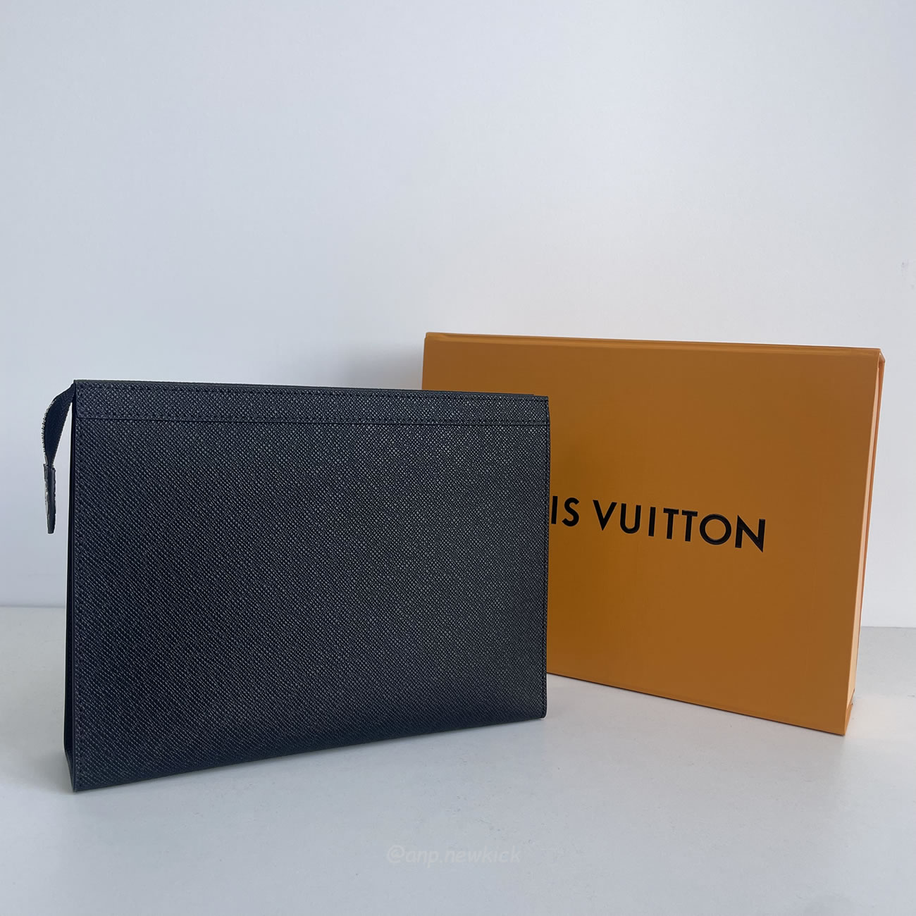 Louis Vuitton Pochette Voyage M30450 (7) - www.newkick.org