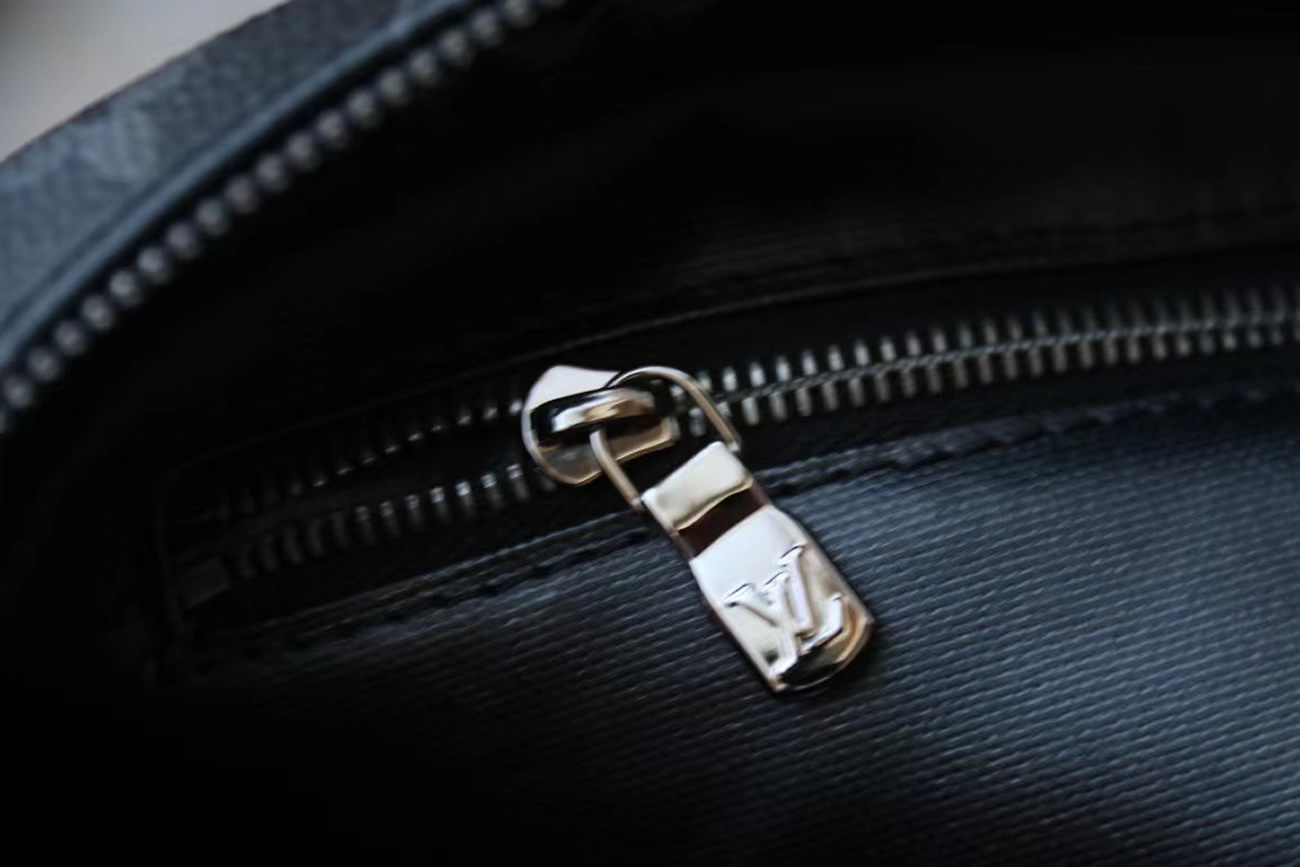 Louis Vuitton Dopp Kit M46354 (13) - www.newkick.org Louis Vuitton Dopp Kit M46354 (13) - www.newkick.org