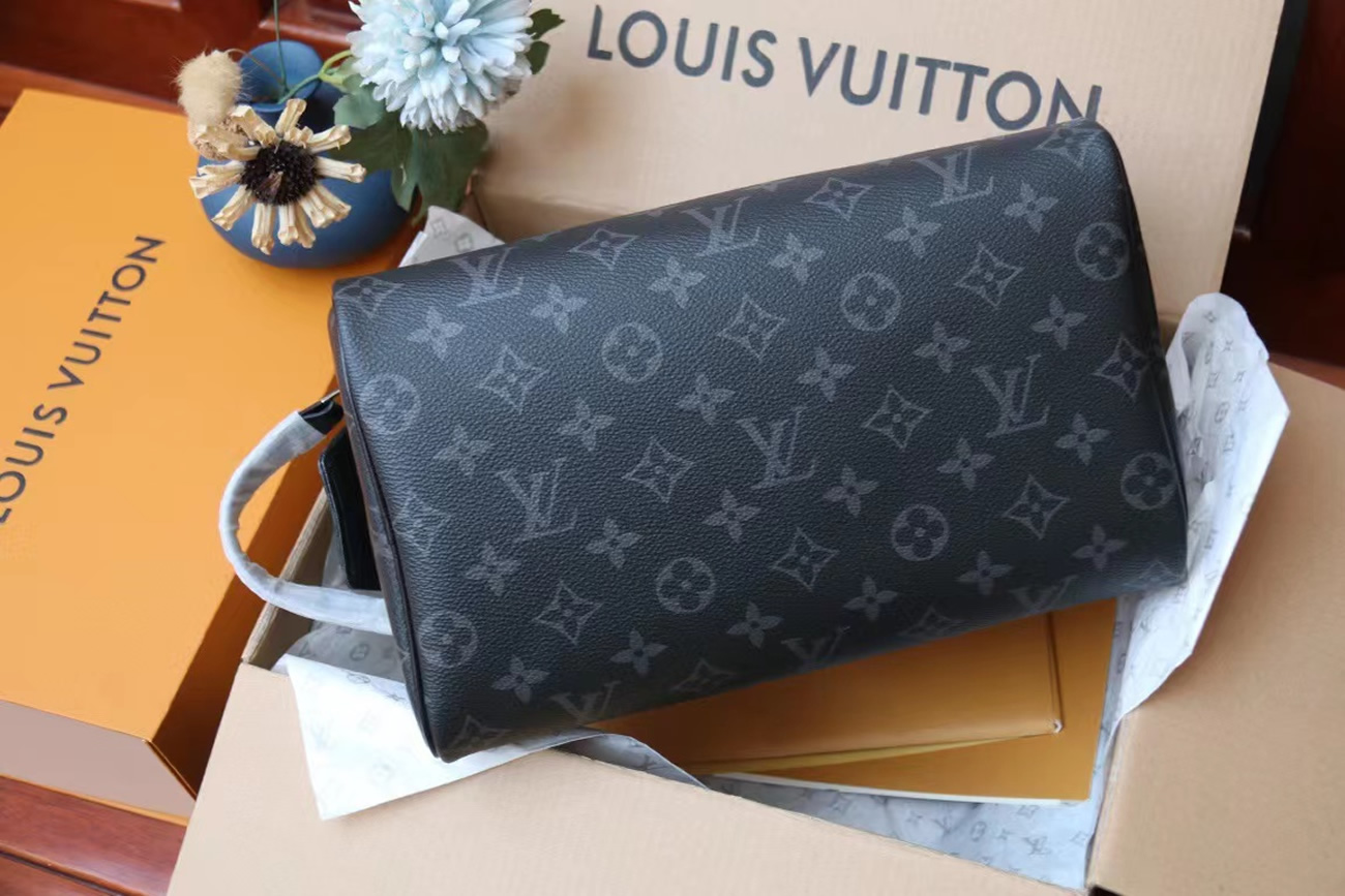 Louis Vuitton Dopp Kit M46354 (14) - www.newkick.org Louis Vuitton Dopp Kit M46354 (14) - www.newkick.org