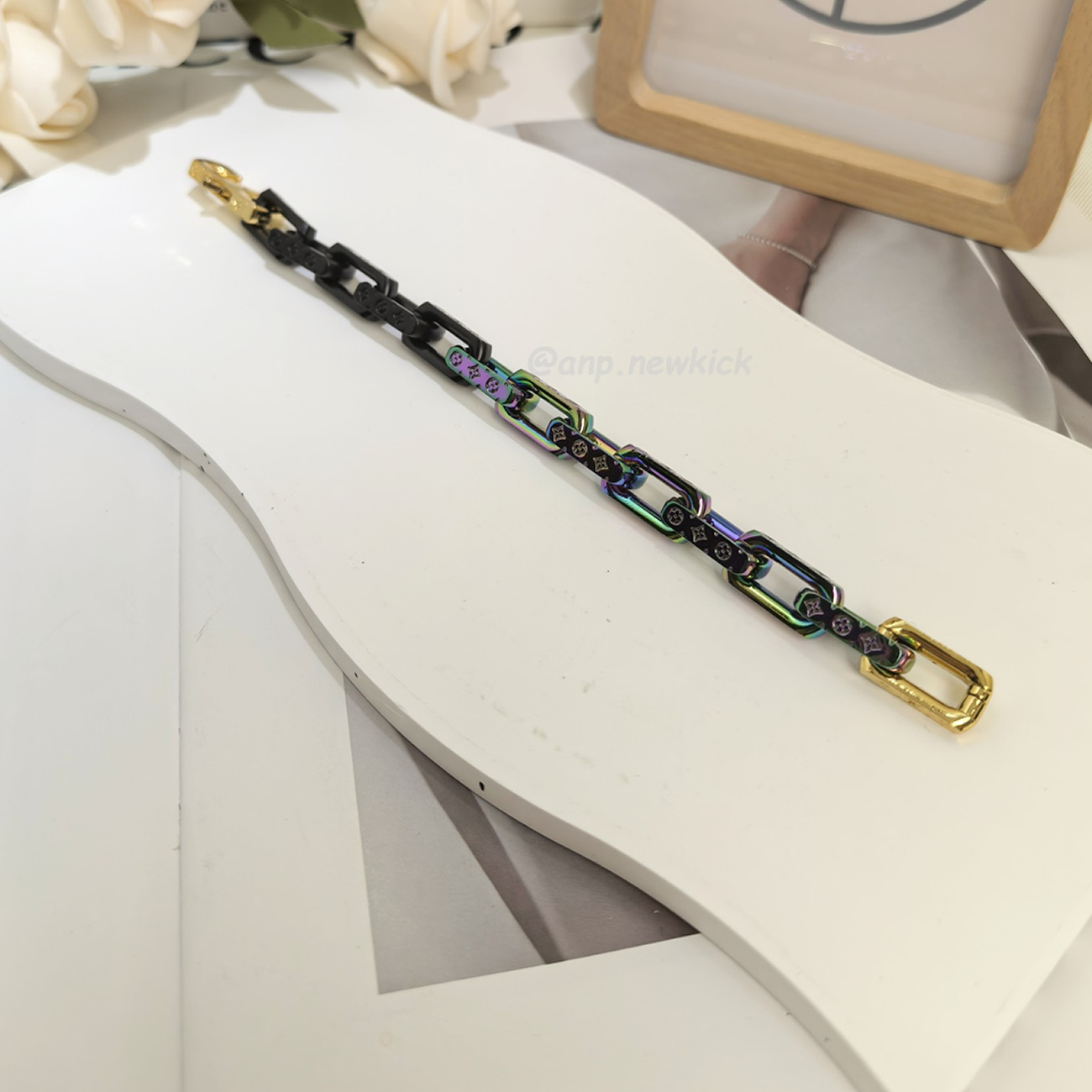Louis Vuitton Chain Bracelet Engraved Monogram Colors Black Gold Multicolor M68242 (7) - www.newkick.org Louis Vuitton Chain Bracelet Engraved Monogram Colors Black Gold Multicolor M68242 (7) - www.newkick.org