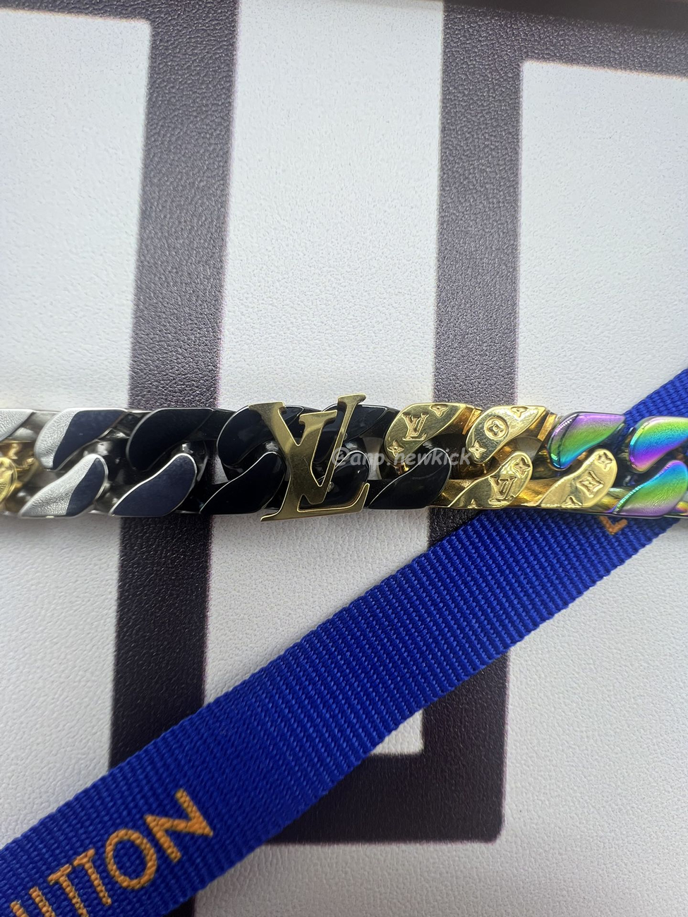 Louis Vuitton Chain Monogram Colors Black Gold Multicolor (4) - www.newkick.org Louis Vuitton Chain Monogram Colors Black Gold Multicolor (4) - www.newkick.org