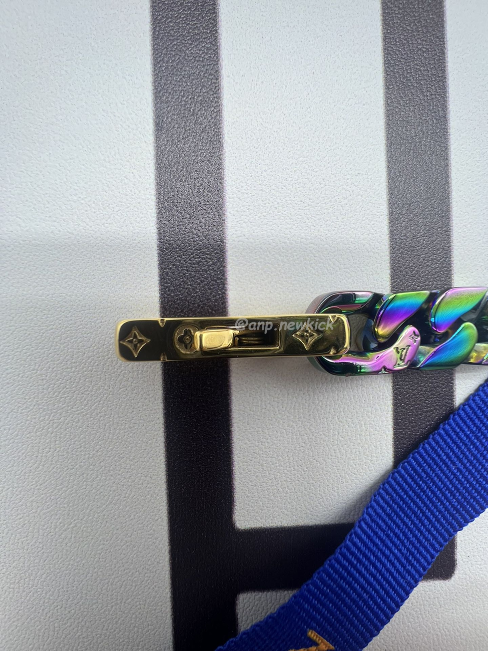 Louis Vuitton Chain Monogram Colors Black Gold Multicolor (5) - www.newkick.org Louis Vuitton Chain Monogram Colors Black Gold Multicolor (5) - www.newkick.org