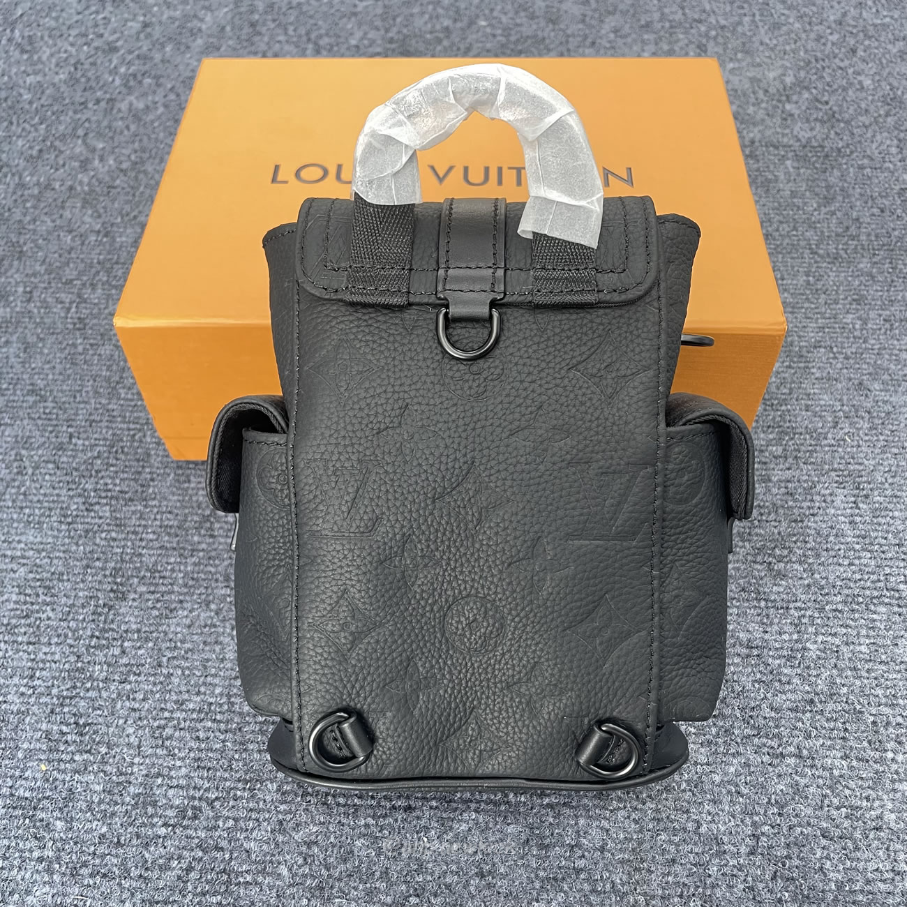 Louis Vuitton Nano Christopher M83164 (15) - www.newkick.org Louis Vuitton Nano Christopher M83164 (15) - www.newkick.org