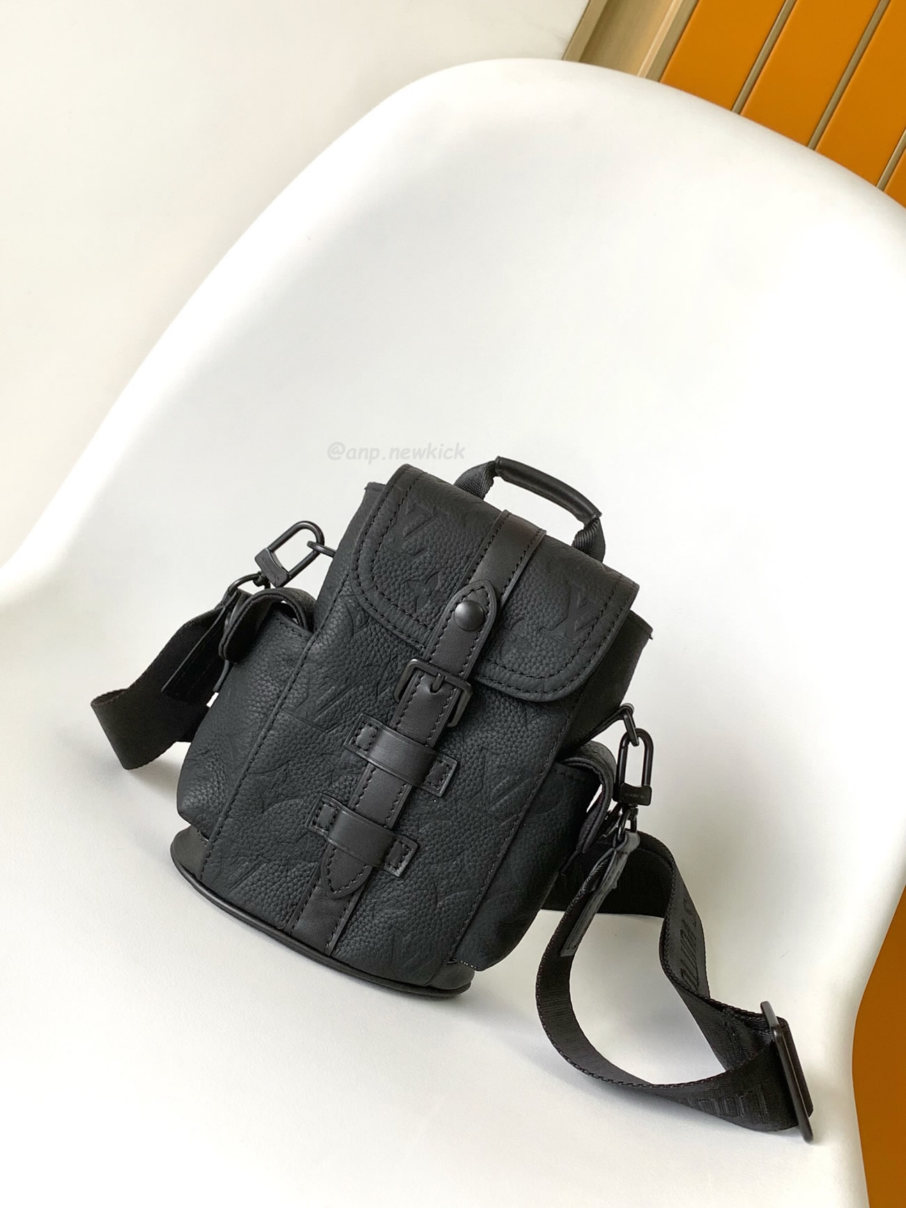 Louis Vuitton Nano Christopher M83164 (2) - www.newkick.org Louis Vuitton Nano Christopher M83164 (2) - www.newkick.org