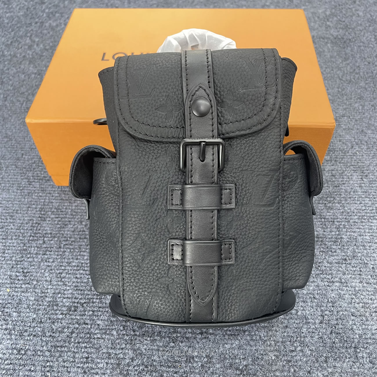 Louis Vuitton Nano Christopher M83164 (3) - www.newkick.org Louis Vuitton Nano Christopher M83164 (3) - www.newkick.org