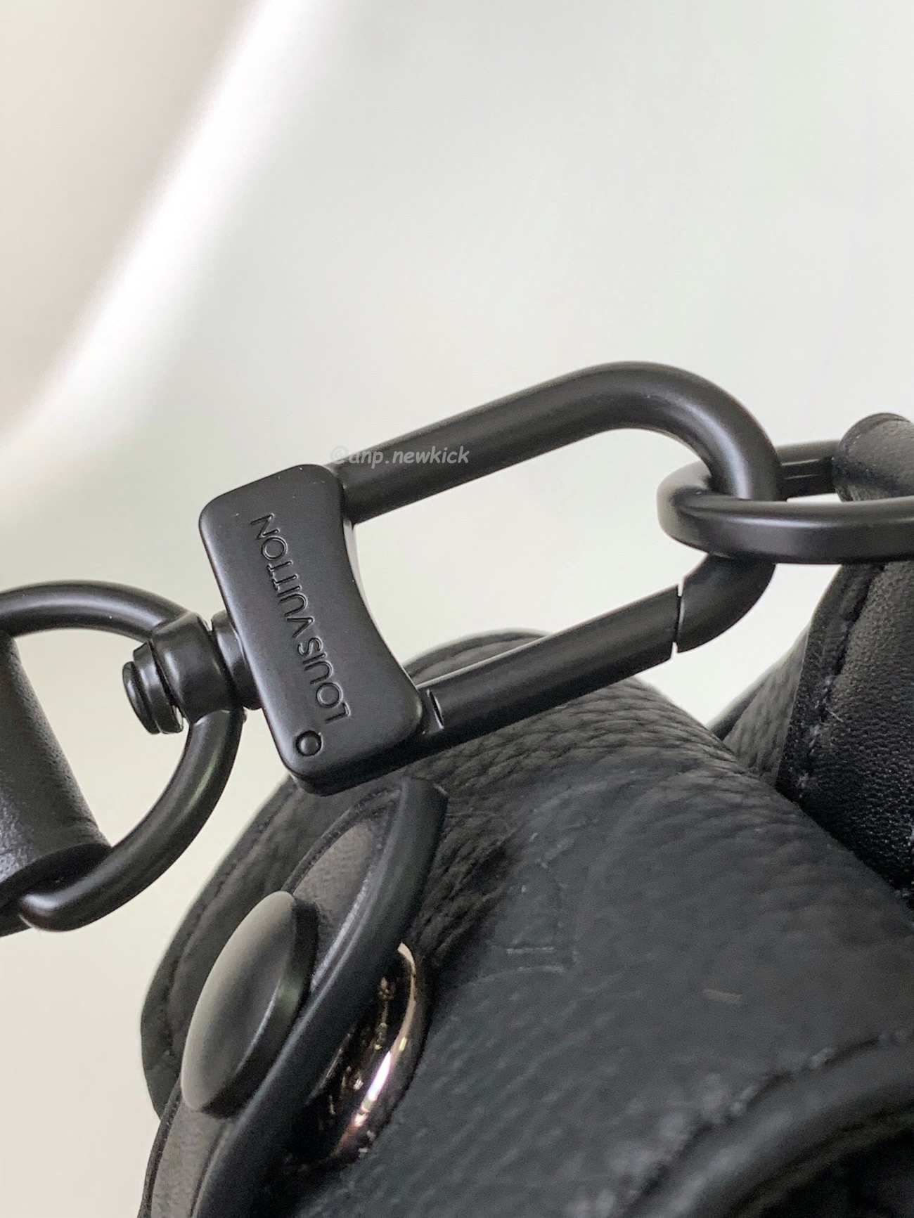 Louis Vuitton Nano Christopher M83164 (8) - www.newkick.org Louis Vuitton Nano Christopher M83164 (8) - www.newkick.org