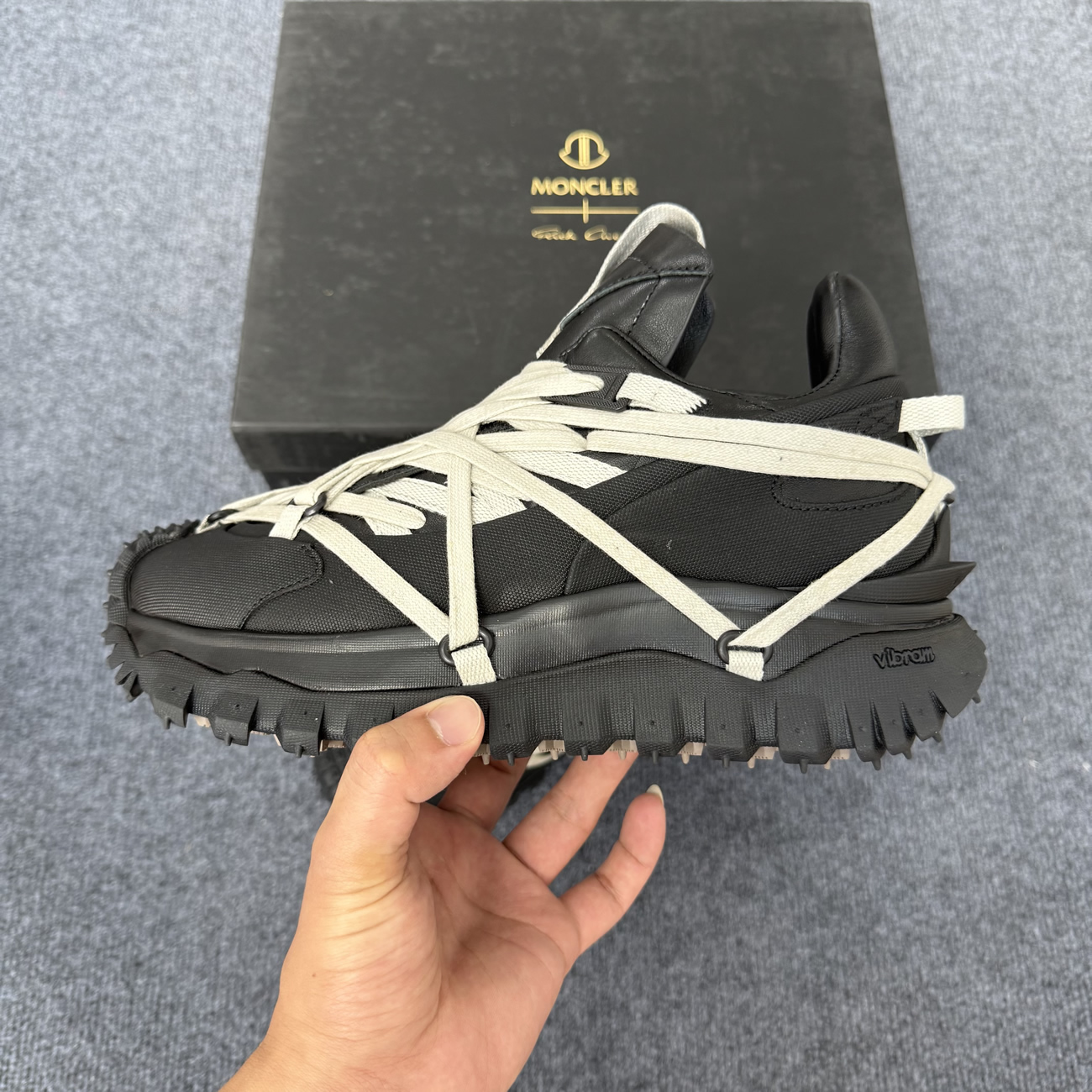 Rick Owens X Moncler Trailgrip Megalace Black Mu02d4m10m4321 999 (8) - www.newkick.vip Rick Owens X Moncler Trailgrip Megalace Black Mu02d4m10m4321 999 (8) - www.newkick.vip