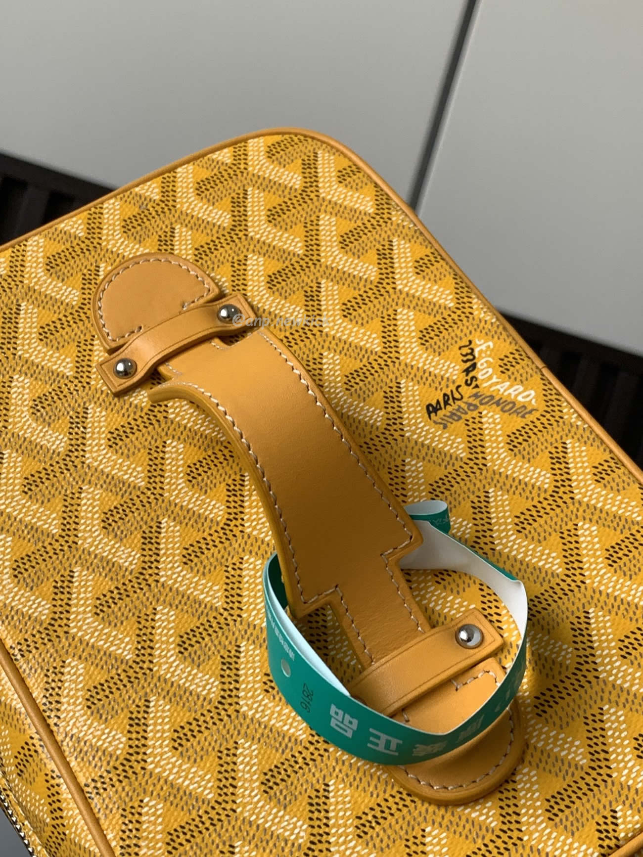 Goyard Muse Cosmetic Bag (23) - www.newkick.org