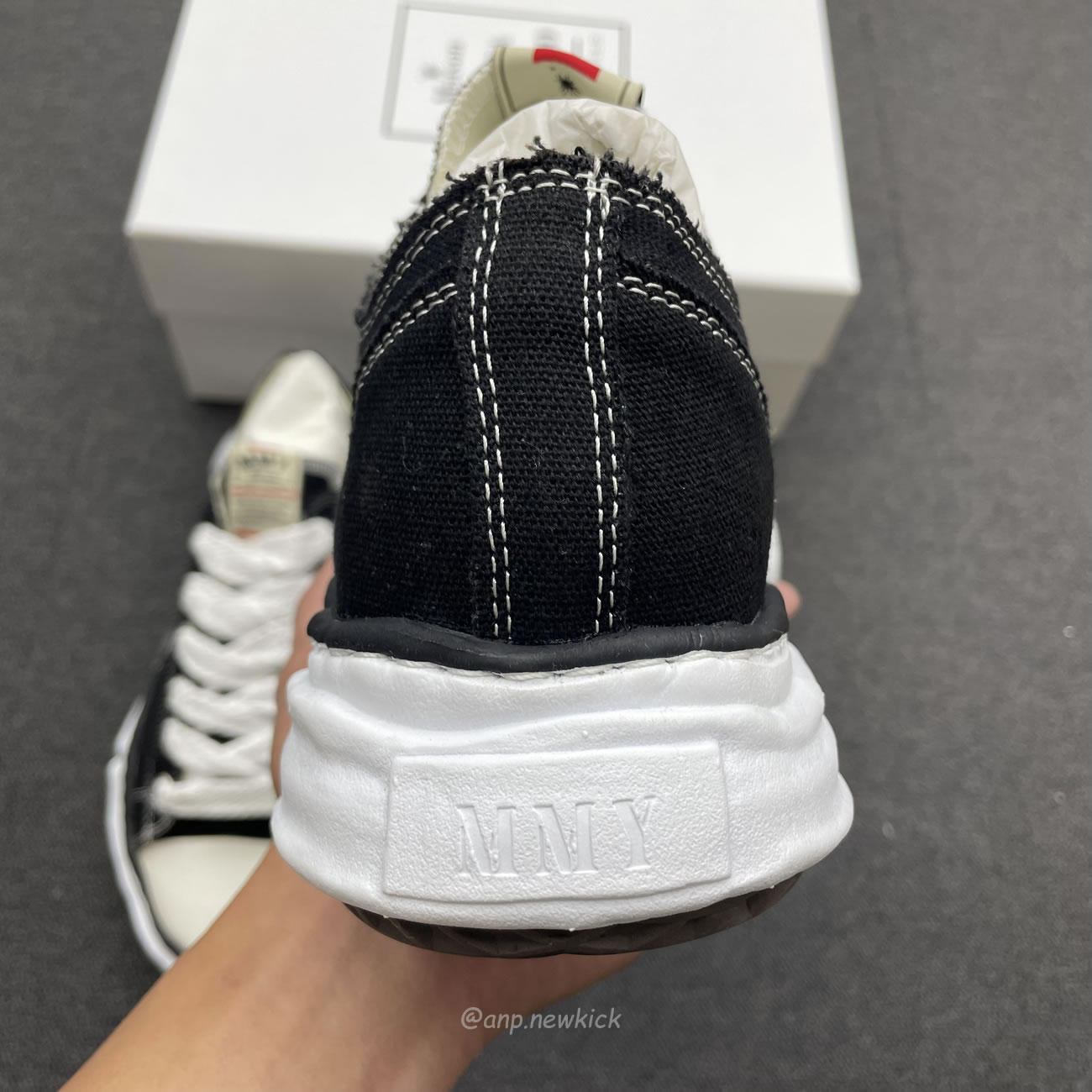 Maison Mihara Yasuhiro Hank Low Top Sneakers Black (16) - www.newkick.org