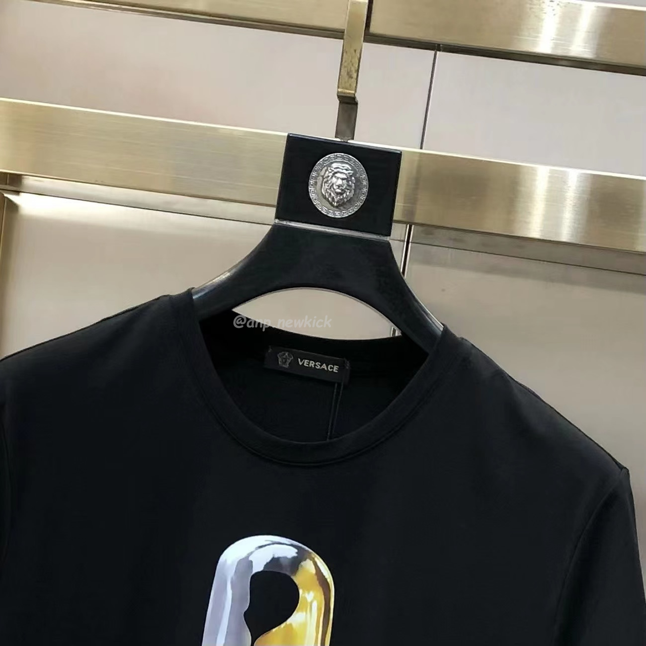 Versace Pattern Medusa Logo Printed Cotton T Shirt (12) - www.newkick.org Versace Pattern Medusa Logo Printed Cotton T Shirt (12) - www.newkick.org