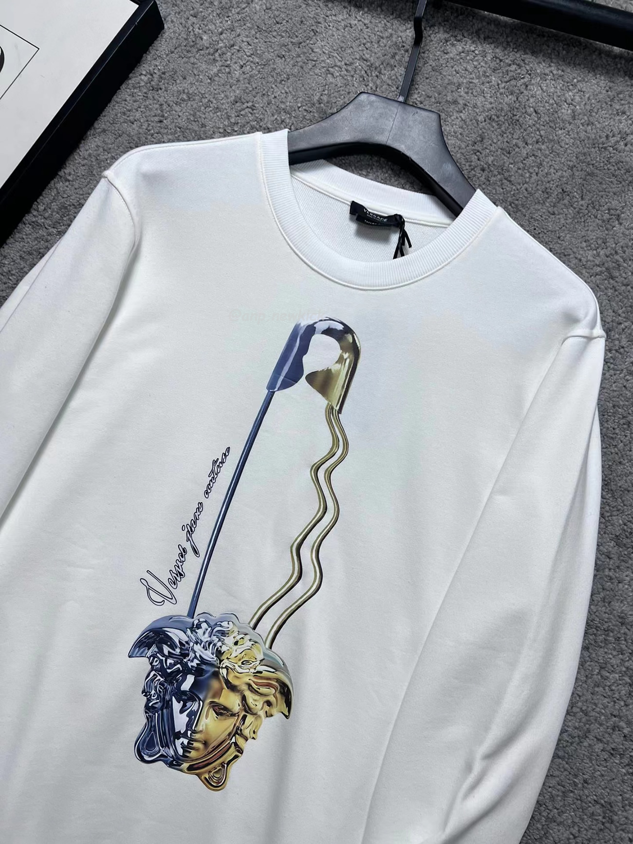 Versace Pattern Medusa Logo Printed Cotton T Shirt (14) - www.newkick.org Versace Pattern Medusa Logo Printed Cotton T Shirt (14) - www.newkick.org