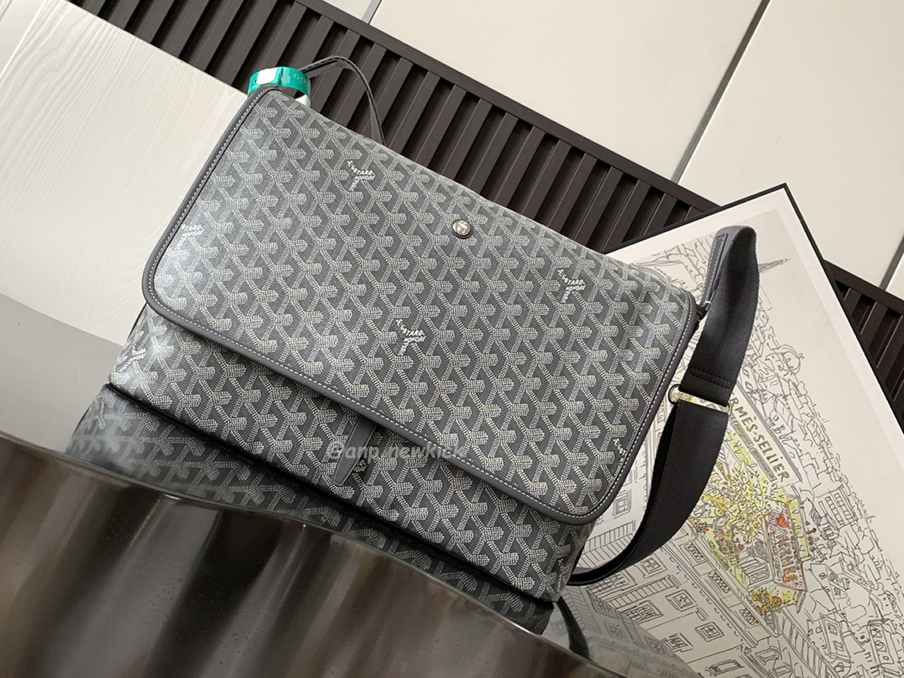 Goyard Capetien Medium Size Messenger Bag (10) - www.newkick.org