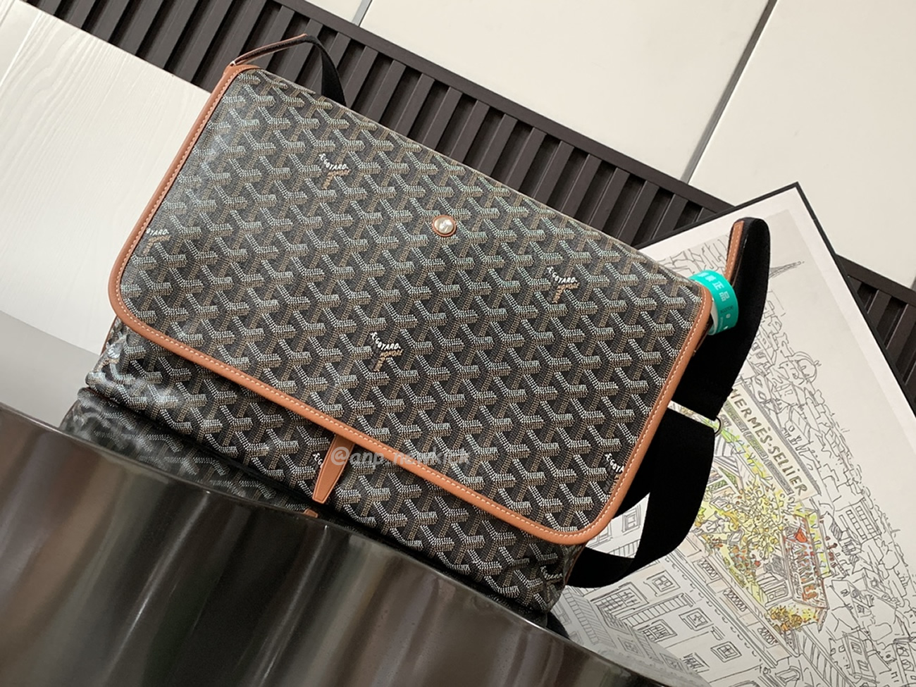 Goyard Capetien Medium Size Messenger Bag (11) - www.newkick.org