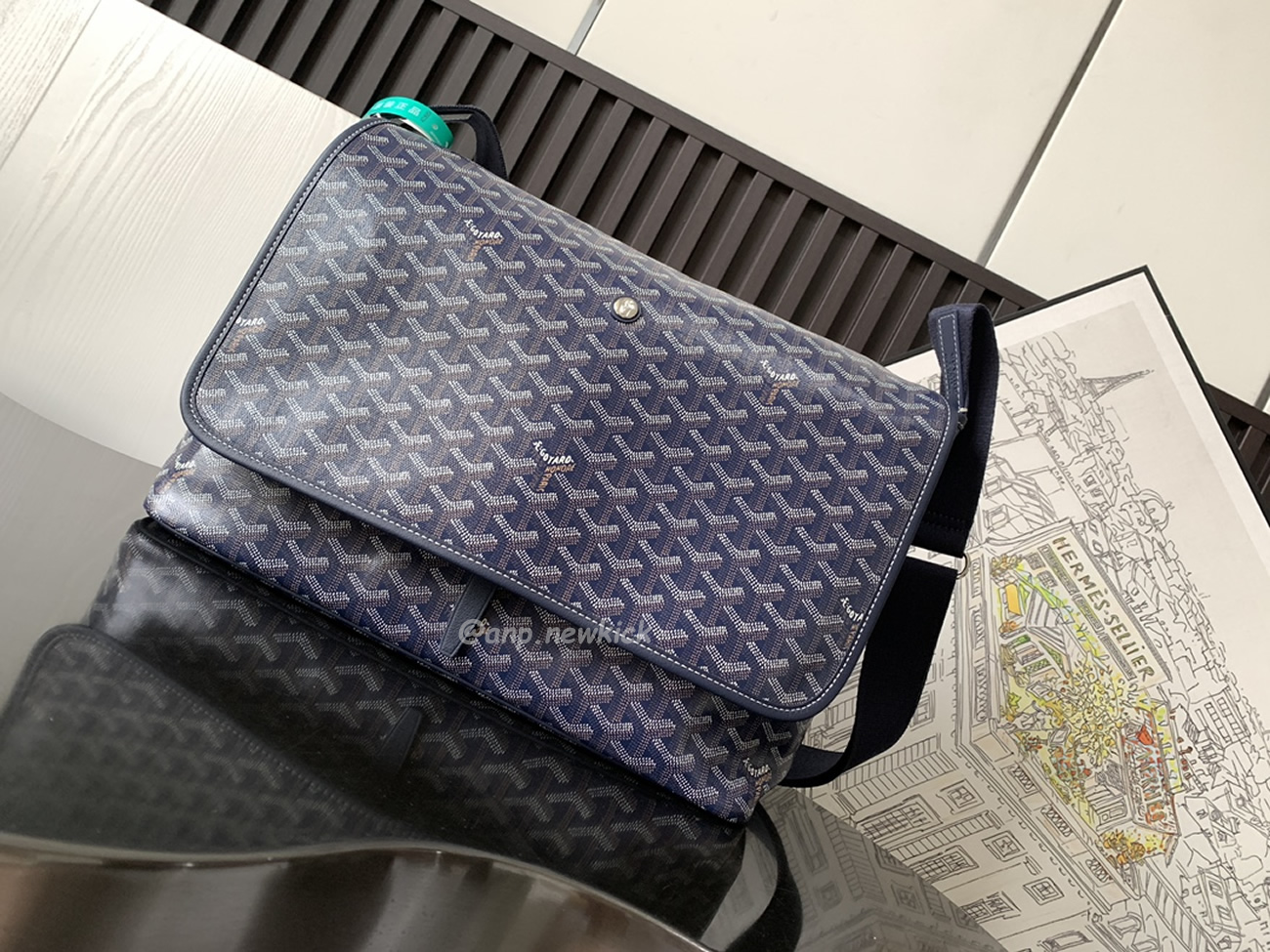 Goyard Capetien Medium Size Messenger Bag (9) - www.newkick.org