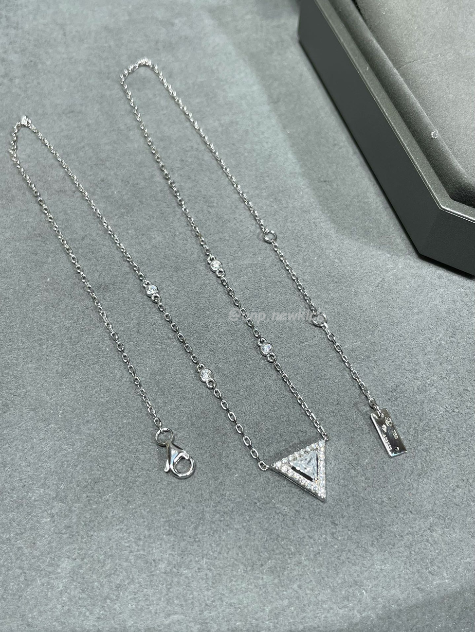 Messika Triangle Cut Necklace (3) - www.newkick.org Messika Triangle Cut Necklace (3) - www.newkick.org