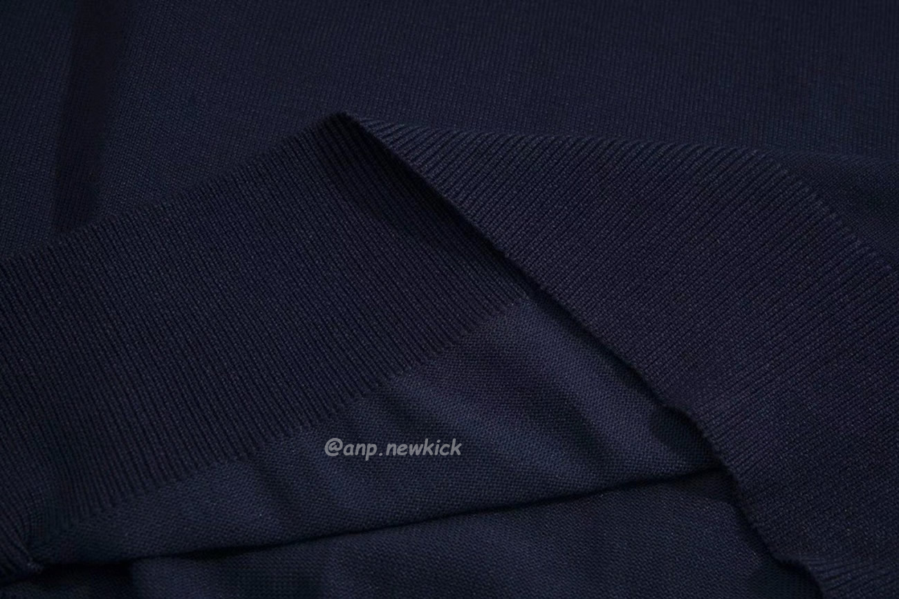 Miu Miu Logo Embroidery Polo Top In Navy (3) - www.newkick.vip Miu Miu Logo Embroidery Polo Top In Navy (3) - www.newkick.vip