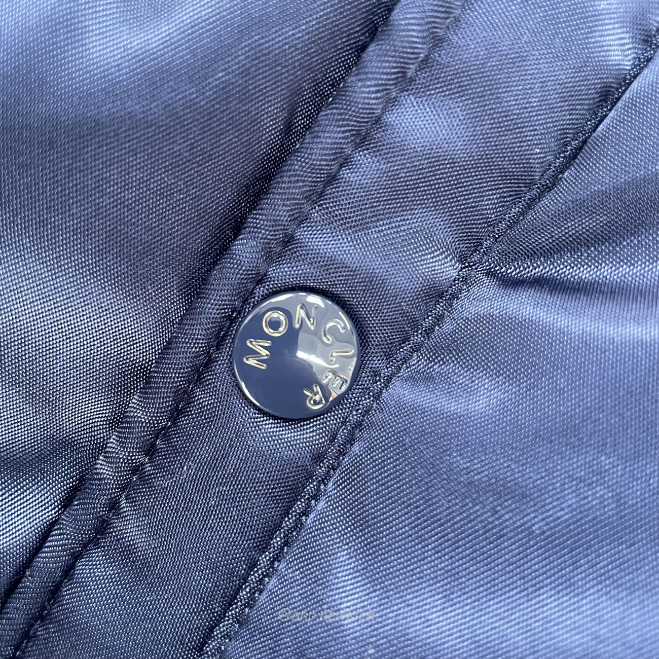 Moncler Dives Down Bomber Jacket (9) - www.newkick.org Moncler Dives Down Bomber Jacket (9) - www.newkick.org