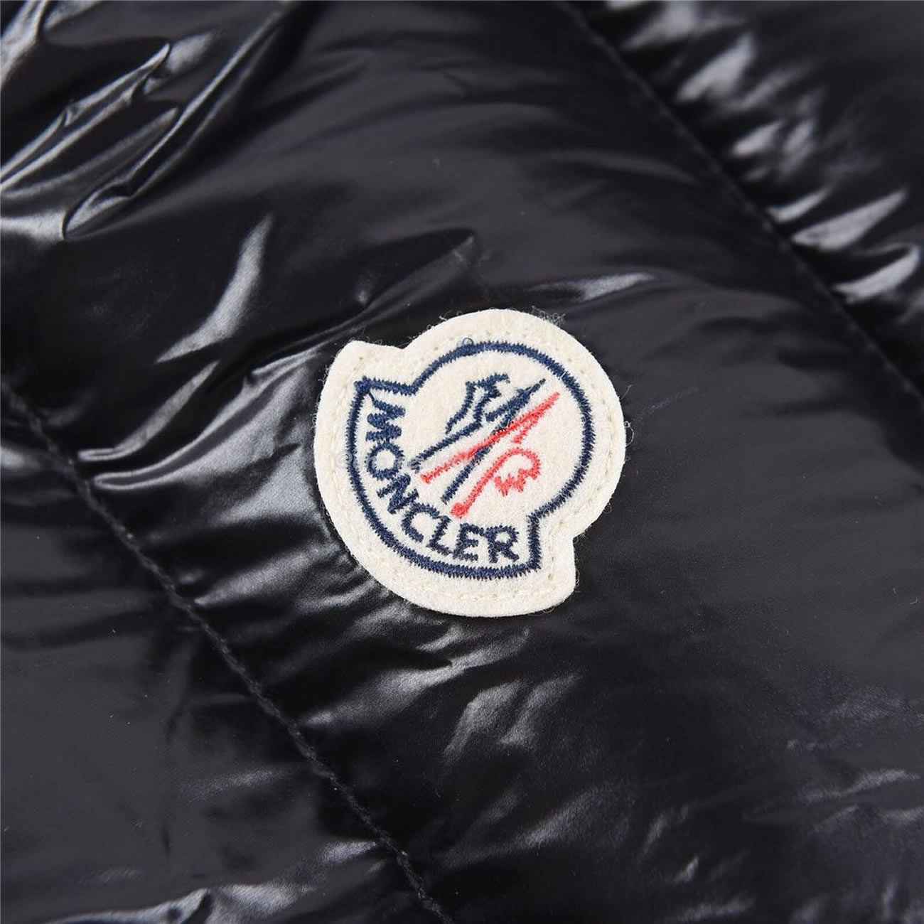 Moncler Tibb Down Gilet Black (3) - www.newkick.org Moncler Tibb Down Gilet Black (3) - www.newkick.org