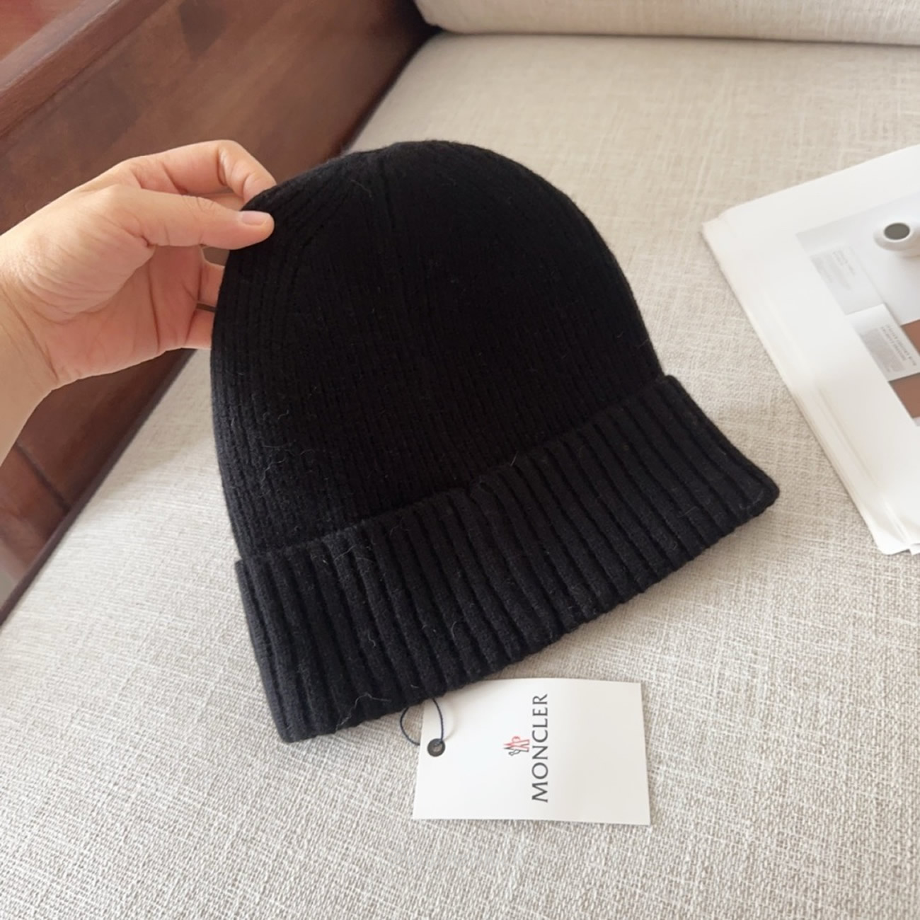 Moncler Logo Patch Beanie Black (4) - www.newkick.org Moncler Logo Patch Beanie Black (4) - www.newkick.org