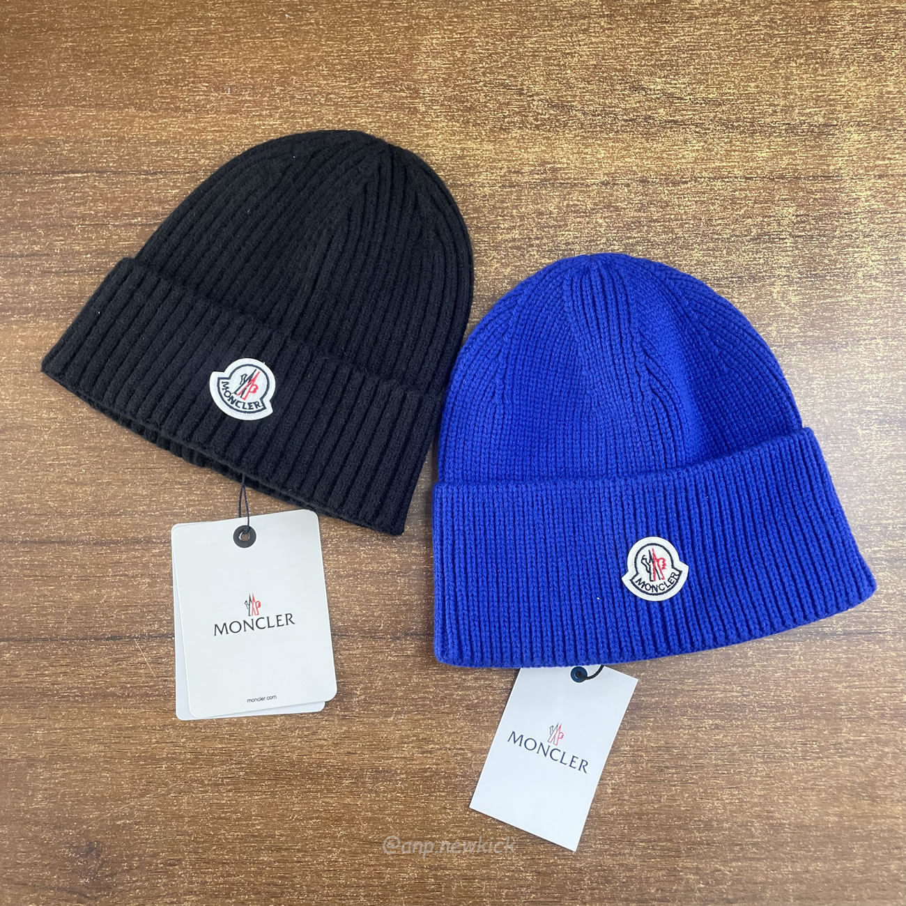 Moncler Logo Patch Ribbed Knit Beanie Black Blue (5) - www.newkick.org Moncler Logo Patch Ribbed Knit Beanie Black Blue (5) - www.newkick.org