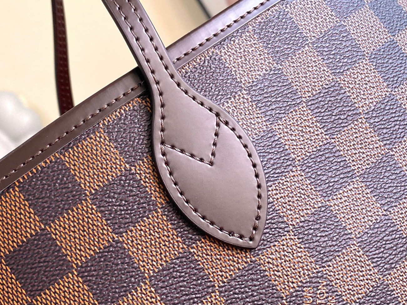 Louis Vuitton Neverfull Mm Damier Ebene Canvas With Cherry Lining N40599 (3) - www.newkick.org Louis Vuitton Neverfull Mm Damier Ebene Canvas With Cherry Lining N40599 (3) - www.newkick.org