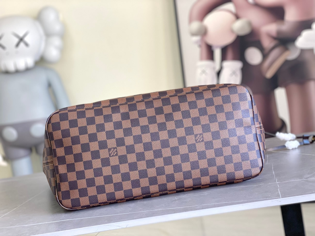 Louis Vuitton Neverfull Mm Damier Ebene Canvas With Cherry Lining N40599 (5) - www.newkick.org Louis Vuitton Neverfull Mm Damier Ebene Canvas With Cherry Lining N40599 (5) - www.newkick.org