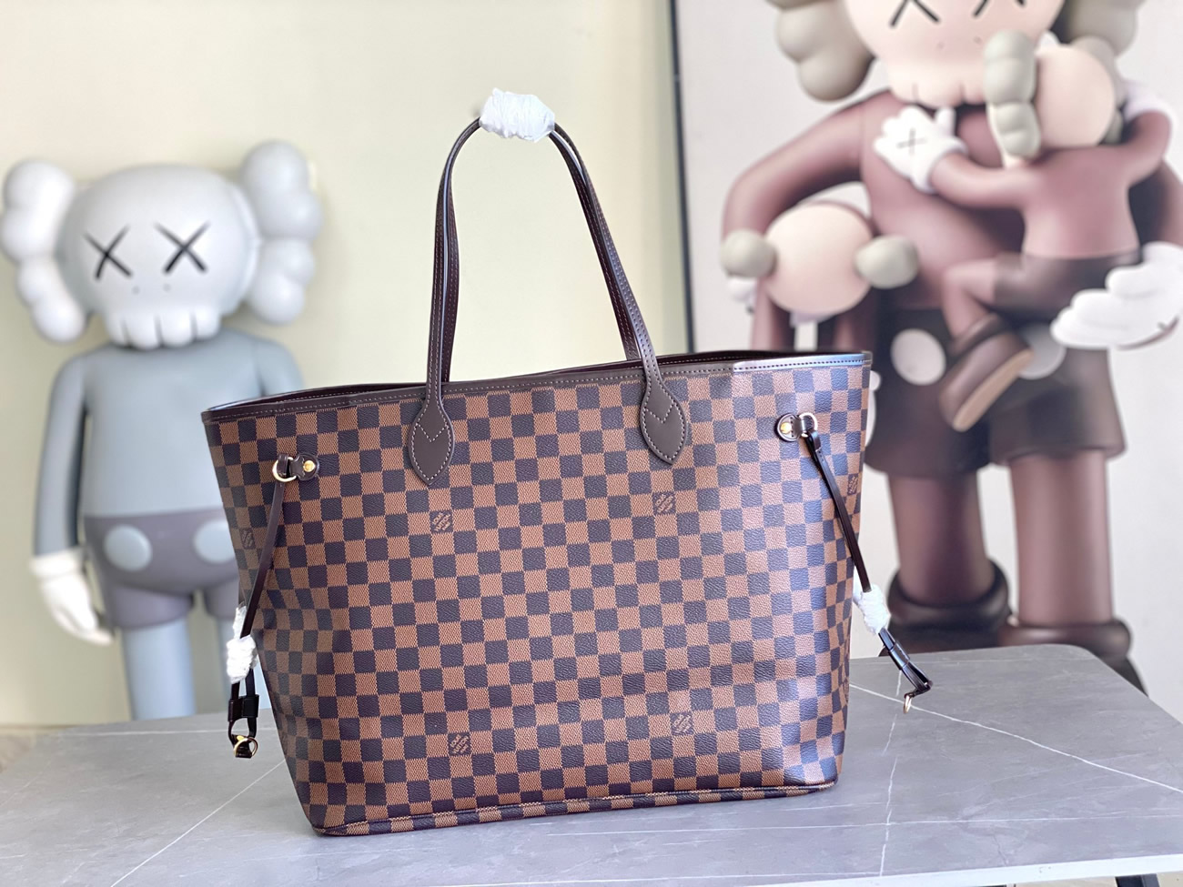 Louis Vuitton Neverfull Mm Damier Ebene Canvas With Cherry Lining N40599 (8) - www.newkick.org Louis Vuitton Neverfull Mm Damier Ebene Canvas With Cherry Lining N40599 (8) - www.newkick.org
