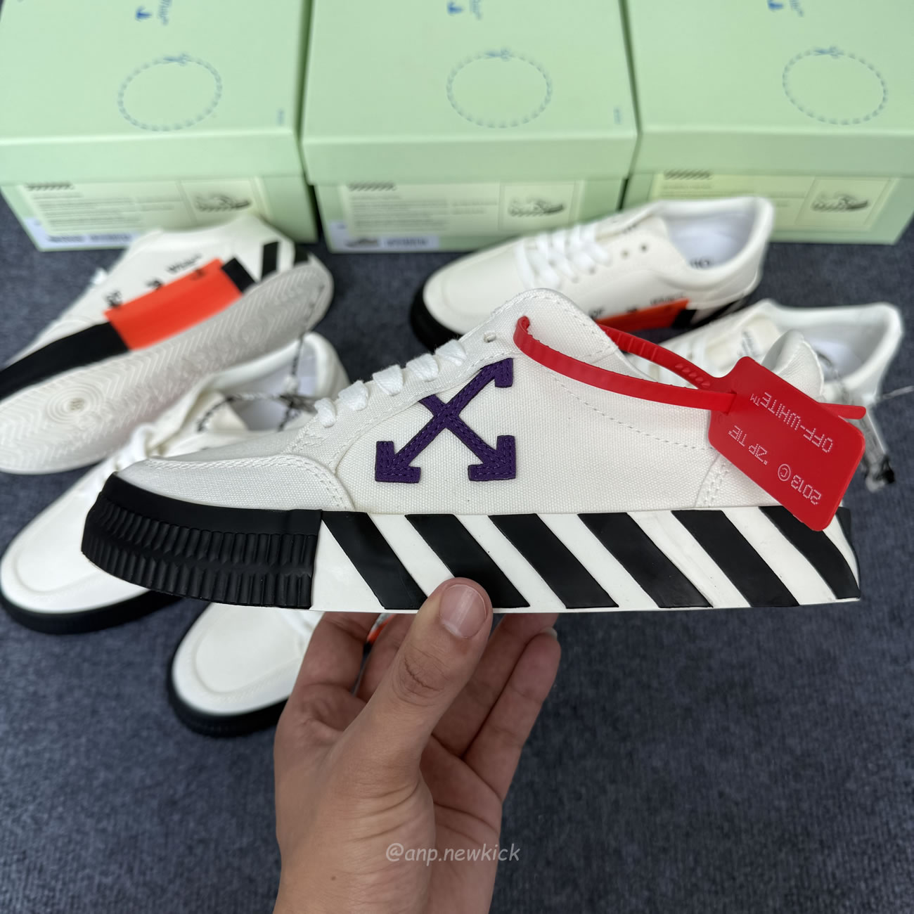 Off White Vulc Low Navy Arrow White Purple Grey Omia085f21fab0010146 (4) - www.newkick.org Off White Vulc Low Navy Arrow White Purple Grey Omia085f21fab0010146 (4) - www.newkick.org