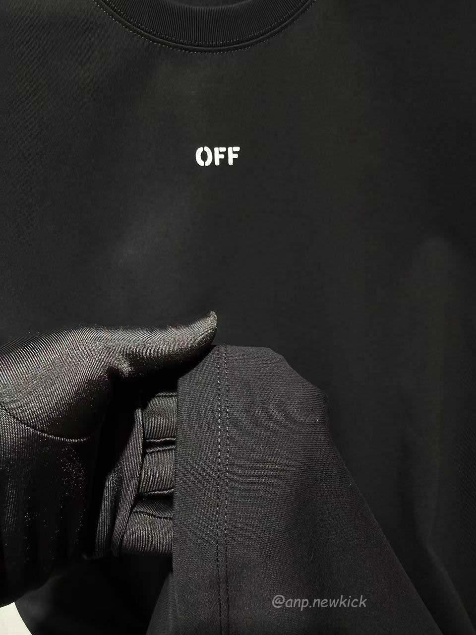 Off White Script Arrow Embroidered Black T Shirt (5) - www.newkick.org Off White Script Arrow Embroidered Black T Shirt (5) - www.newkick.org
