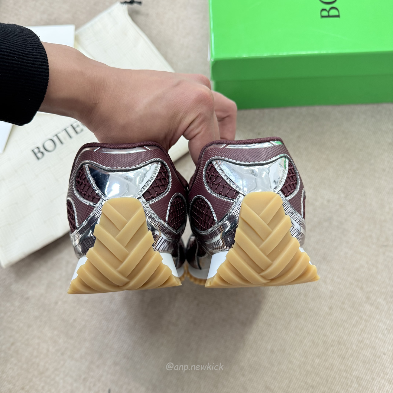 Bottega Veneta Orbit Barolo Silver Low Top Sneakers (6) - www.newkick.org Bottega Veneta Orbit Barolo Silver Low Top Sneakers (6) - www.newkick.org
