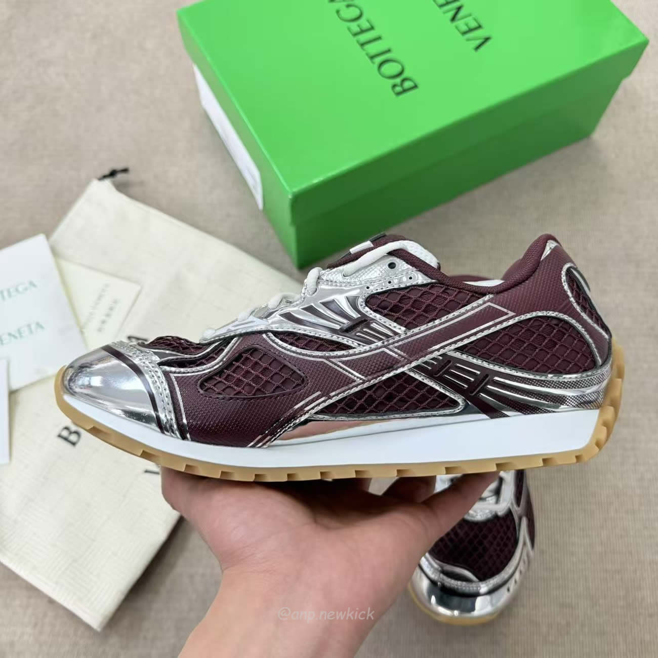 Bottega Veneta Orbit Barolo Silver Low Top Sneakers (7) - www.newkick.org Bottega Veneta Orbit Barolo Silver Low Top Sneakers (7) - www.newkick.org