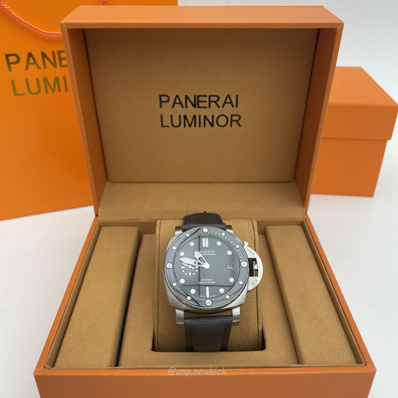 Panerai Luminor Submersible Pam1289 (2) - www.newkick.org Panerai Luminor Submersible Pam1289 (2) - www.newkick.org