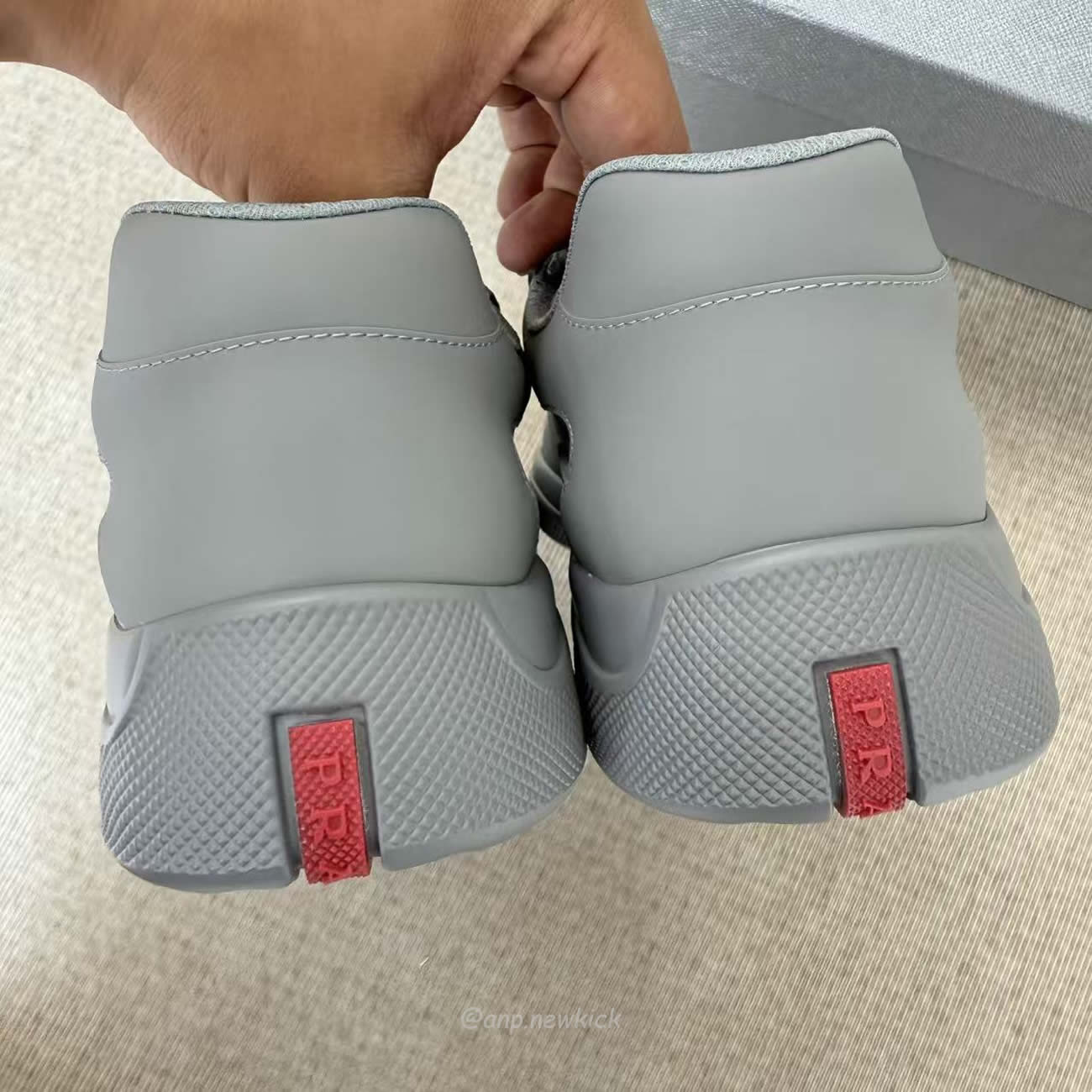 Prada Logo Lacing Low Cut Sneakers In Gray Steel Sneakers (5) - www.newkick.vip Prada Logo Lacing Low Cut Sneakers In Gray Steel Sneakers (5) - www.newkick.vip