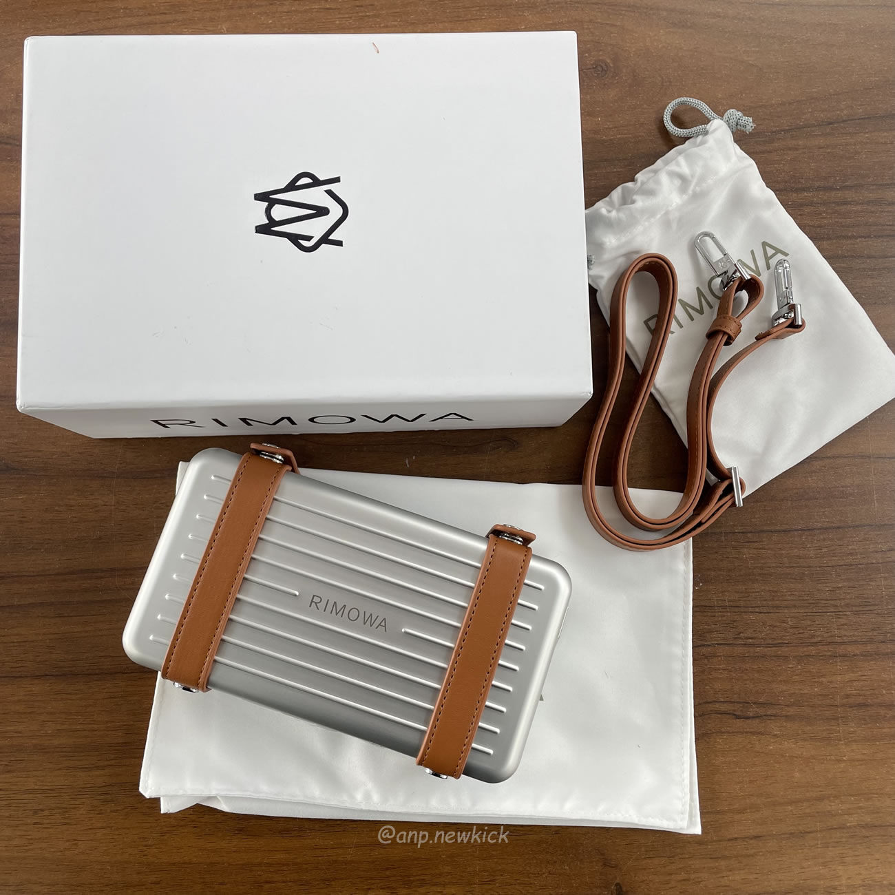 Rimowa Aluminium Silver Cross Body Bag (6) - www.newkick.org Rimowa Aluminium Silver Cross Body Bag (6) - www.newkick.org