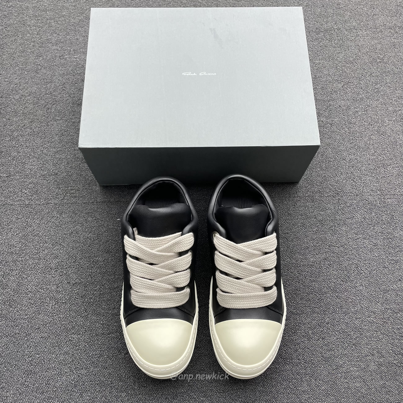 Rick Owens Jumbo Lace Padded Sneaks Low Black Acid Milk Ru02c7893 (8) - www.newkick.org Rick Owens Jumbo Lace Padded Sneaks Low Black Acid Milk Ru02c7893 (8) - www.newkick.org