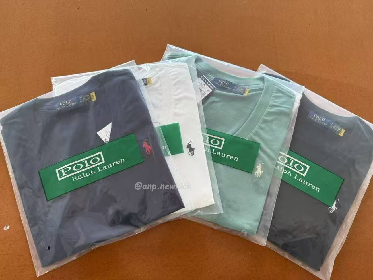 Ralph Lauren Classic Pony Womens V Neck Short Sleeved T Shirt (3) - www.newkick.org