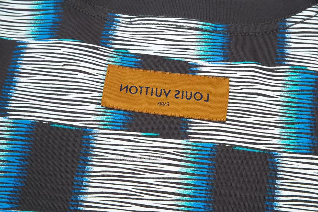 Louis Vuitton Round Necked Checkerboard T Shirt (26) - www.newkick.org Louis Vuitton Round Necked Checkerboard T Shirt (26) - www.newkick.org