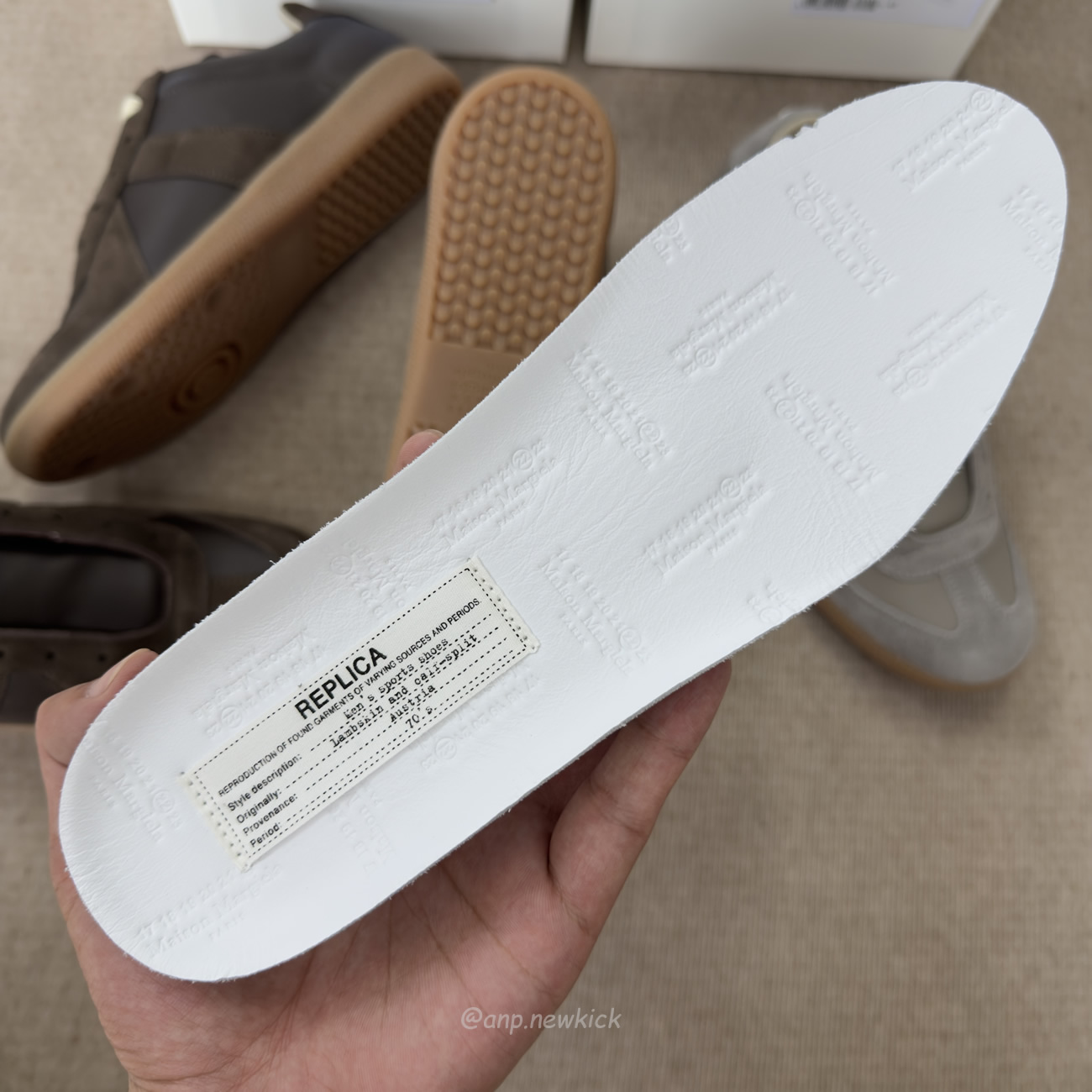 Maison Margiela Replica Ghost Grey Dark Brown S57ws0236 P1895 T8147 (10) - www.newkick.org Maison Margiela Replica Ghost Grey Dark Brown S57ws0236 P1895 T8147 (10) - www.newkick.org