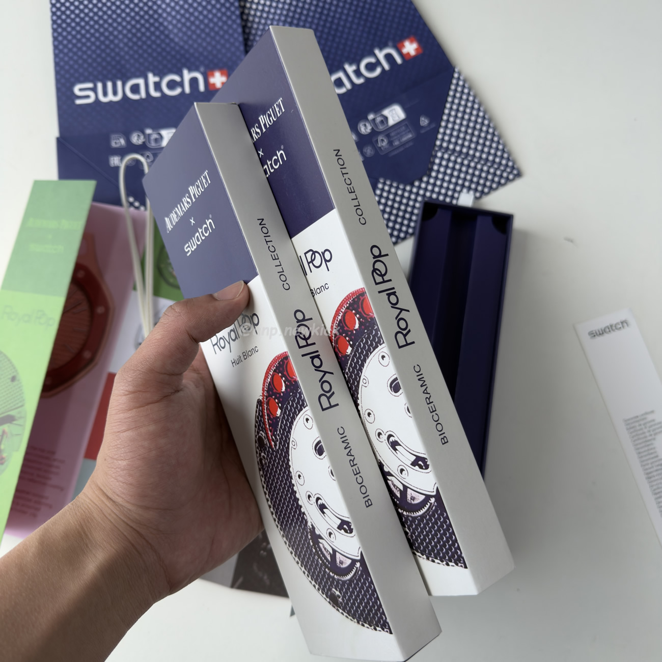 Audemars Piguet X Swatch Royal Pop Collection (4) - www.newkick.org Audemars Piguet X Swatch Royal Pop Collection (4) - www.newkick.org