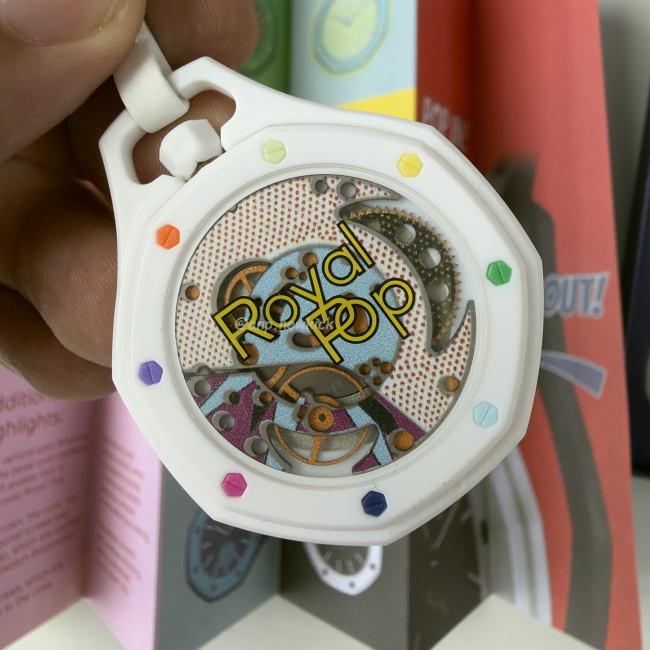 Audemars Piguet X Swatch Royal Pop Collection (5) - www.newkick.org Audemars Piguet X Swatch Royal Pop Collection (5) - www.newkick.org