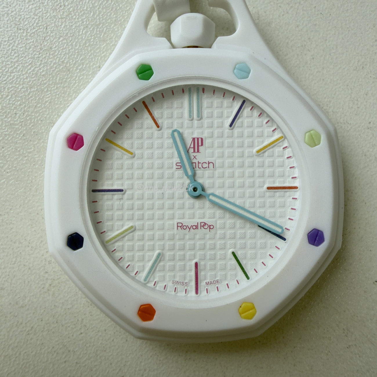 Audemars Piguet X Swatch Royal Pop Collection (9) - www.newkick.org Audemars Piguet X Swatch Royal Pop Collection (9) - www.newkick.org